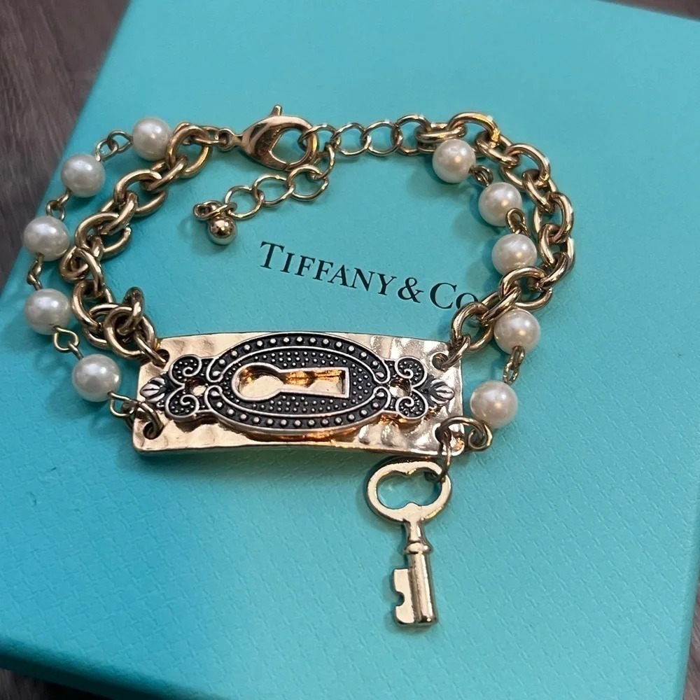 Lock and Key Gold Tone and Pearl Bracelet - Picture 8 of 12